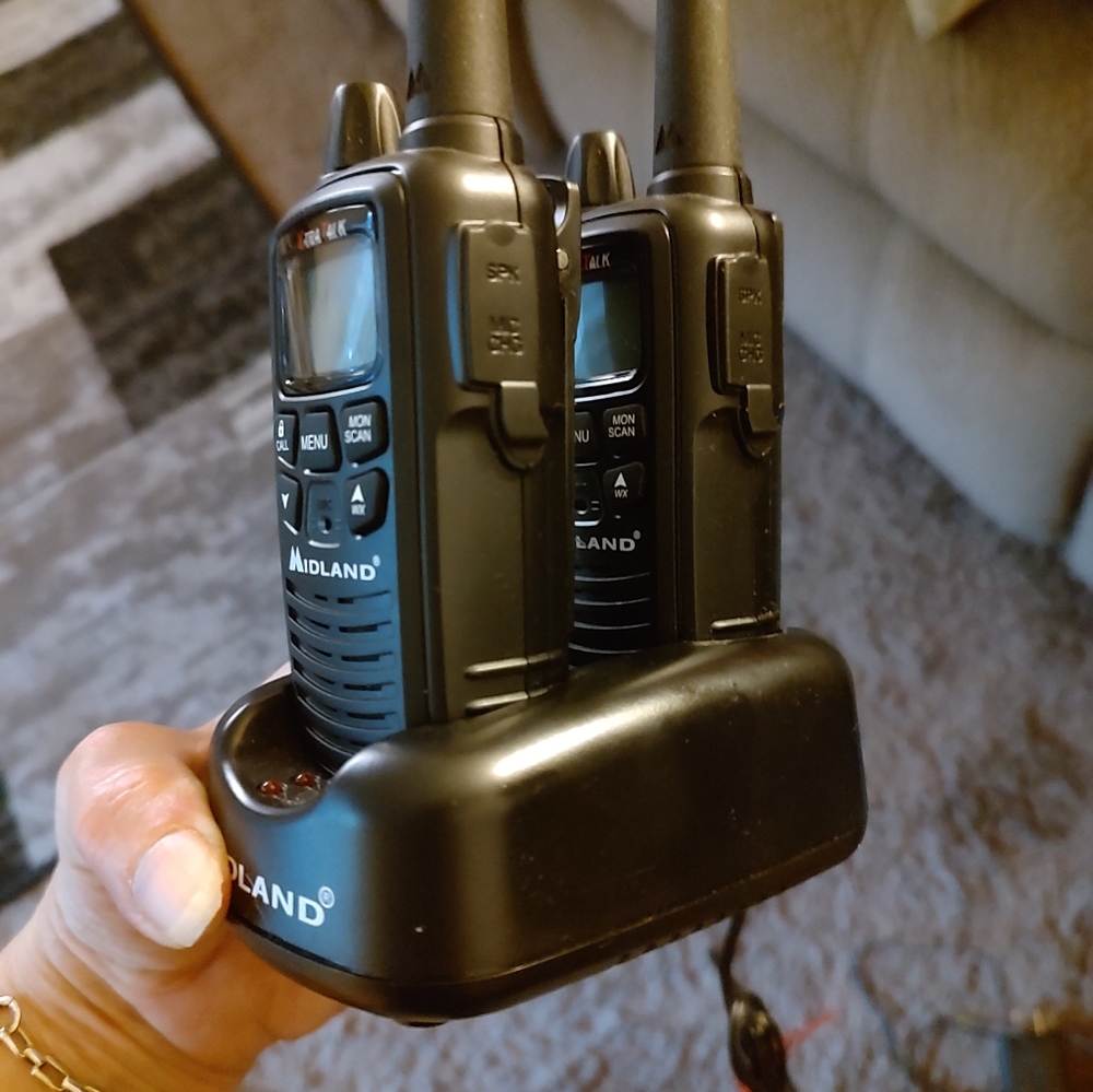 Midland 2 way walkie talkies